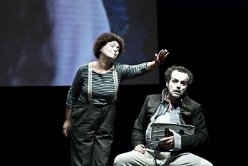 Atto unico-Flaubert di e con Mario Perrotta al Teatro Astra di Vicenza