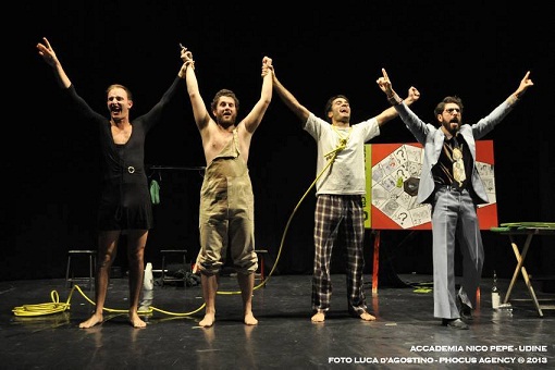 Le nuove compagnie di teatro sono in “Intransito” al Teatro Akropolis.  Il concorso nazionale del Comune di Genova