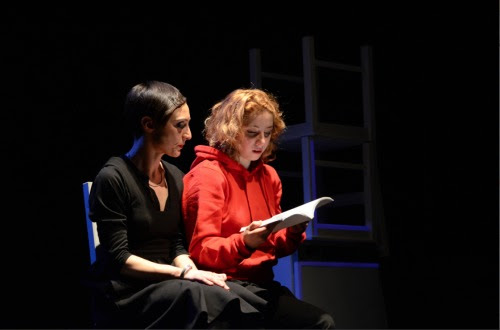 Parliamo d’altro, dialogo tra madre e figlia al Teatro Portland di Trento