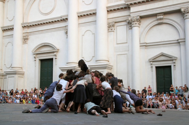 IN MEMORIAM/AFTER THE END Compagnia Sharon Fridman/Gruppi Corali/No Limita-C-Tions