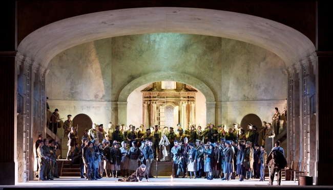 Il trovatore di Verdi, regia di Daniele Abbado alla Staatsoper di Vienna
