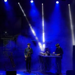 Ben Frost, Caterina Barbieri: roBOt Festival, due immagini contrapposte della musica digitale