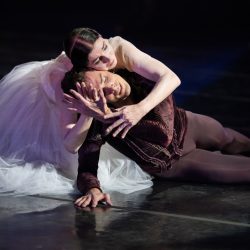 La magica ombra di Fracci dietro alla Giselle di Susanna Salvi e Natalia Osipova