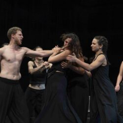 La forza dirompente dei versi greci de I sette a Tebe al Teatro Olimpico di Vicenza