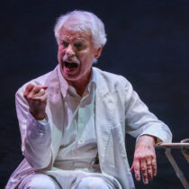 Pirandello inesorabile, crudo e crudele ne la Trilogia di un visionario di Michele Placido