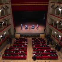 Il Teatro Valle con La sera della prima. Sei personaggi in cerca d'autore