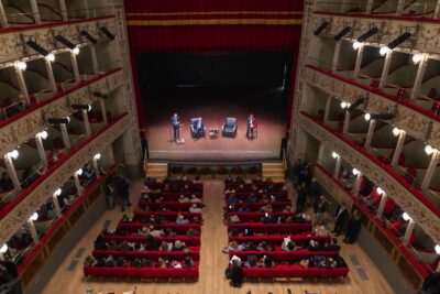 Il Teatro Valle con “La sera della prima. Sei personaggi in cerca d’autore”