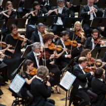 L’Orchestra Haydn inaugura la Stagione Sinfonica con il debutto di Ivor Bolton e la voce di Francesc...
